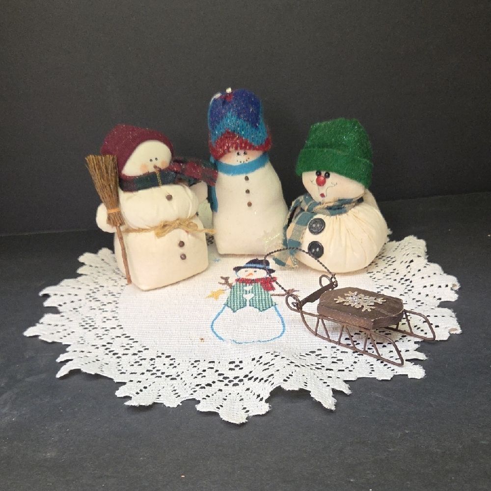 Vtg Flour Sack Snowmen With Sled ( Set‎ F)